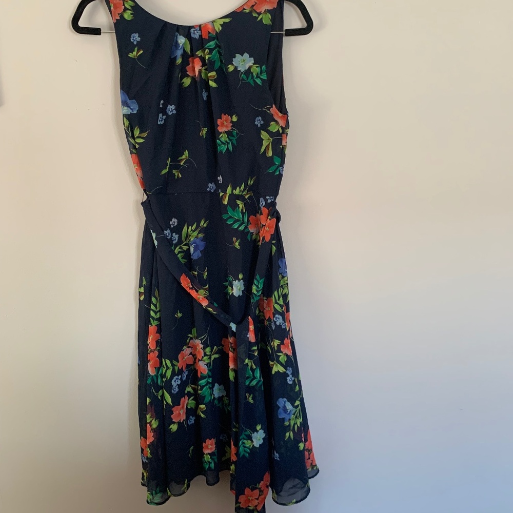Floral dress - Picture 10 of 10